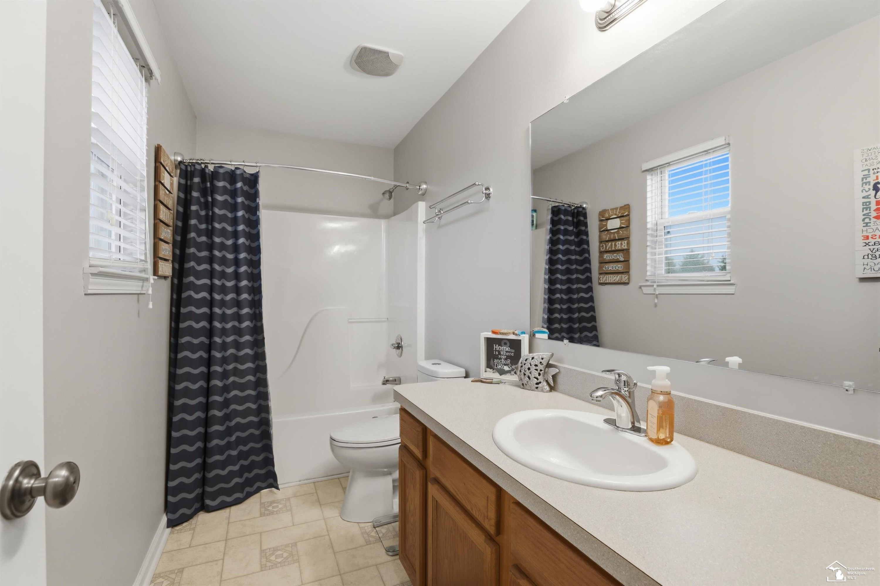 8838 Railwood Drive, Newport, MI 48166 — Photo 16