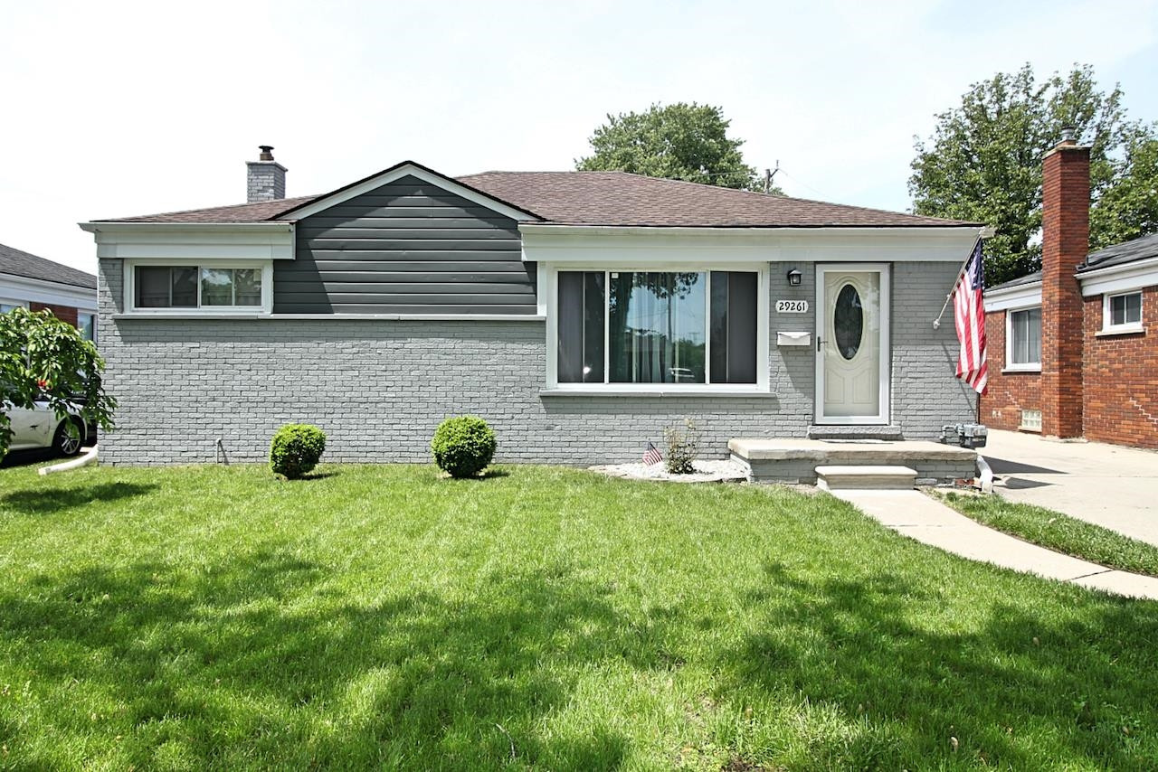 29261 Grant Street, Saint Clair Shores, MI 48081 — front exterior