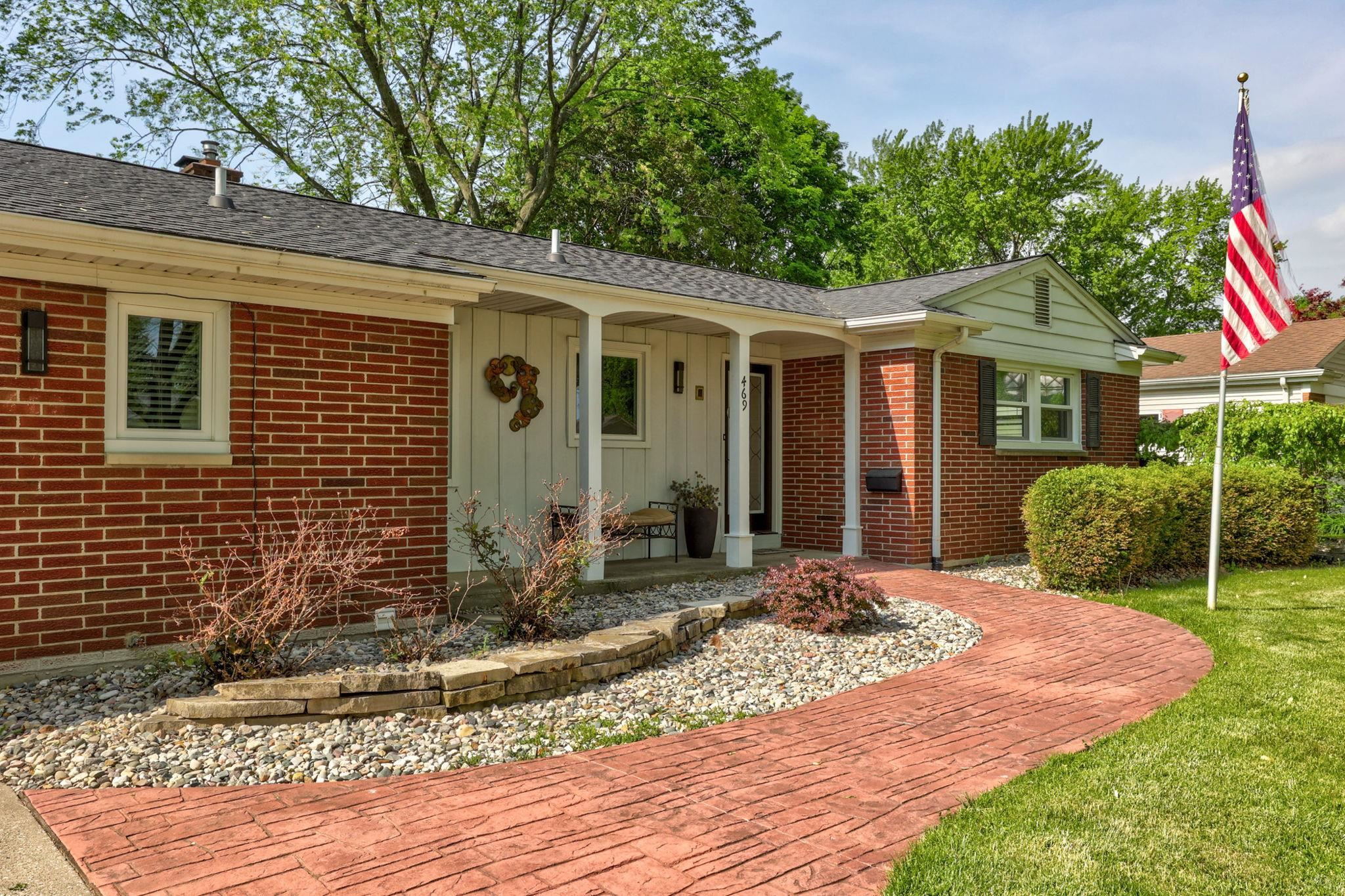 469 Sunburst Drive, Frankenmuth, MI 48734 — Photo 4