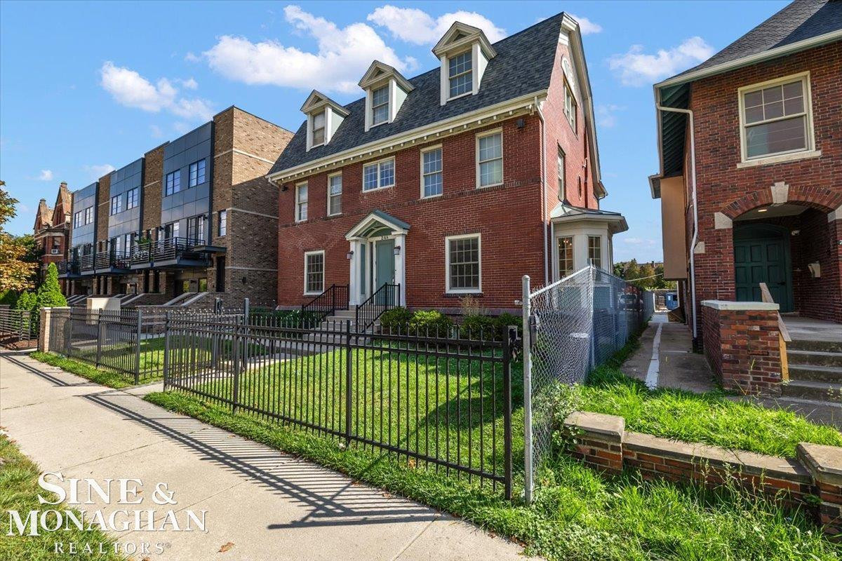 248 Mack Ave apt #2 Road, Detroit, MI 48201 — Photo 2