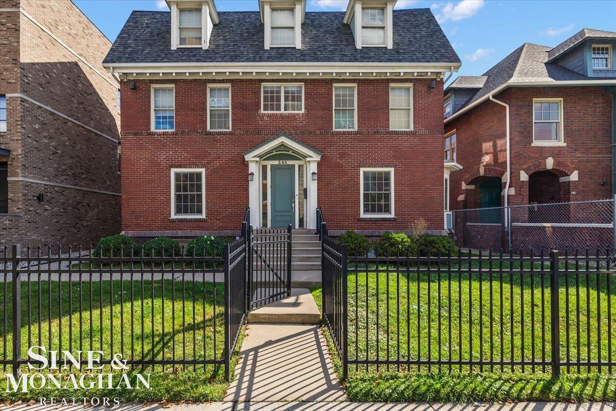248 Mack Ave apt #2 Road, Detroit, MI 48201 — Photo 28