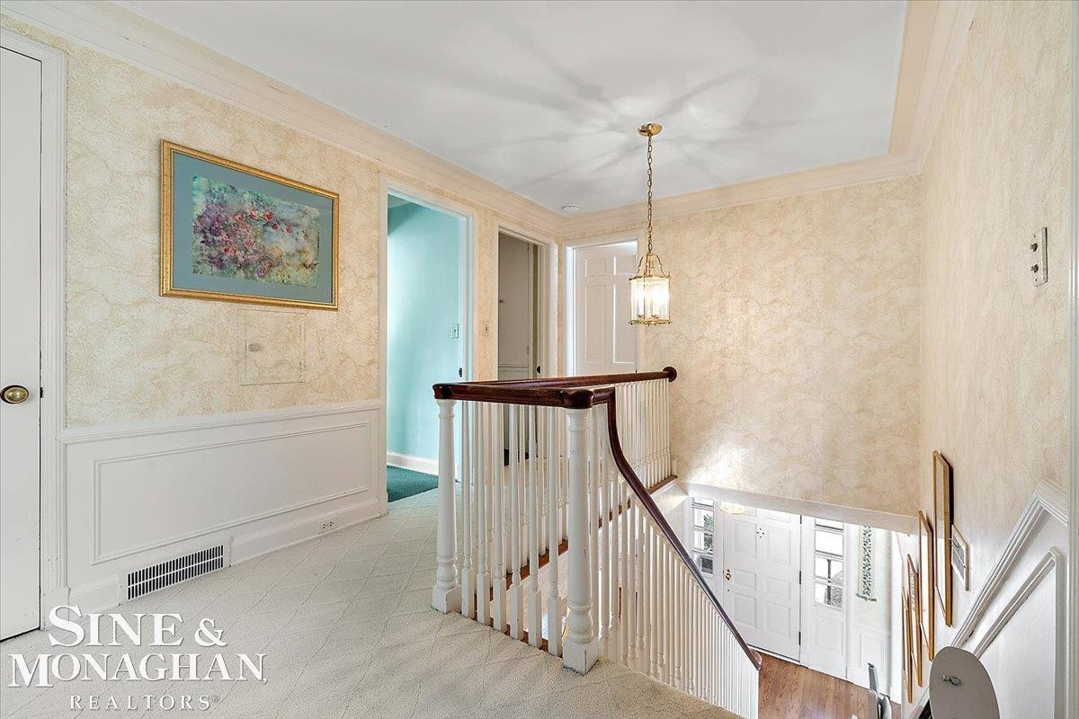 683 Lochmoor Boulevard, Grosse Pointe Woods, MI 48236 — Photo 27