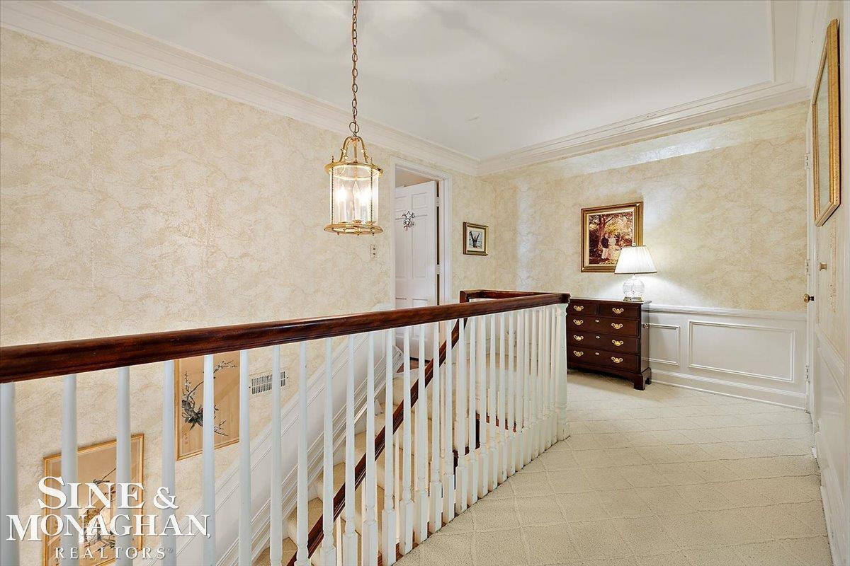 683 Lochmoor Boulevard, Grosse Pointe Woods, MI 48236 — Photo 28