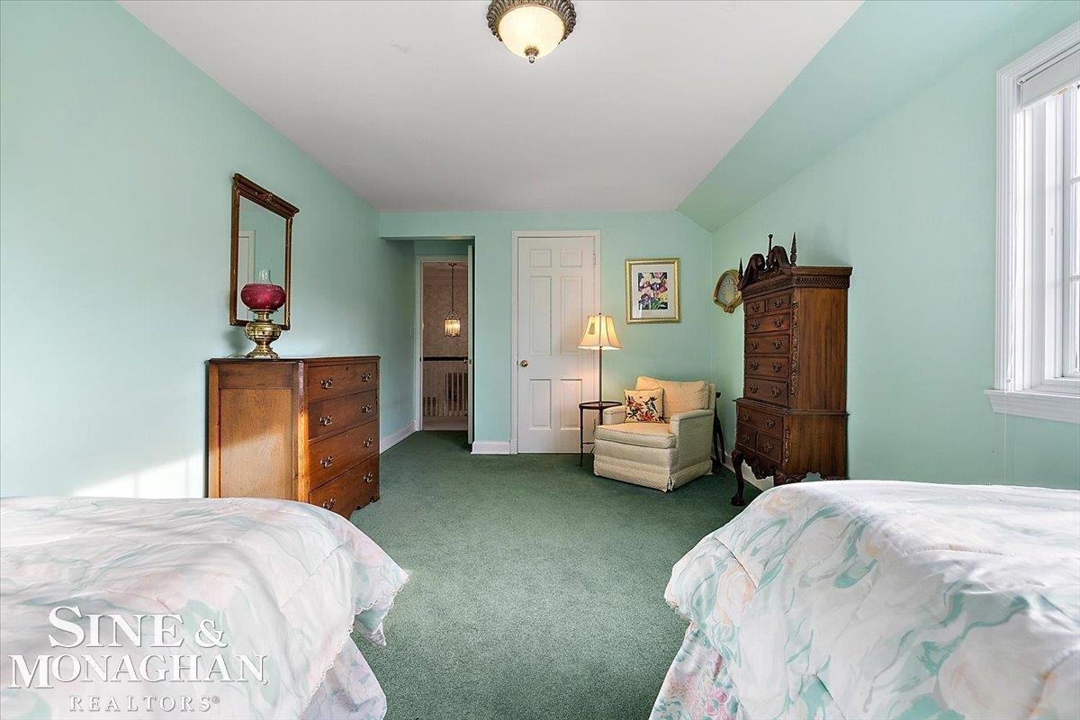 683 Lochmoor Boulevard, Grosse Pointe Woods, MI 48236 — Photo 37