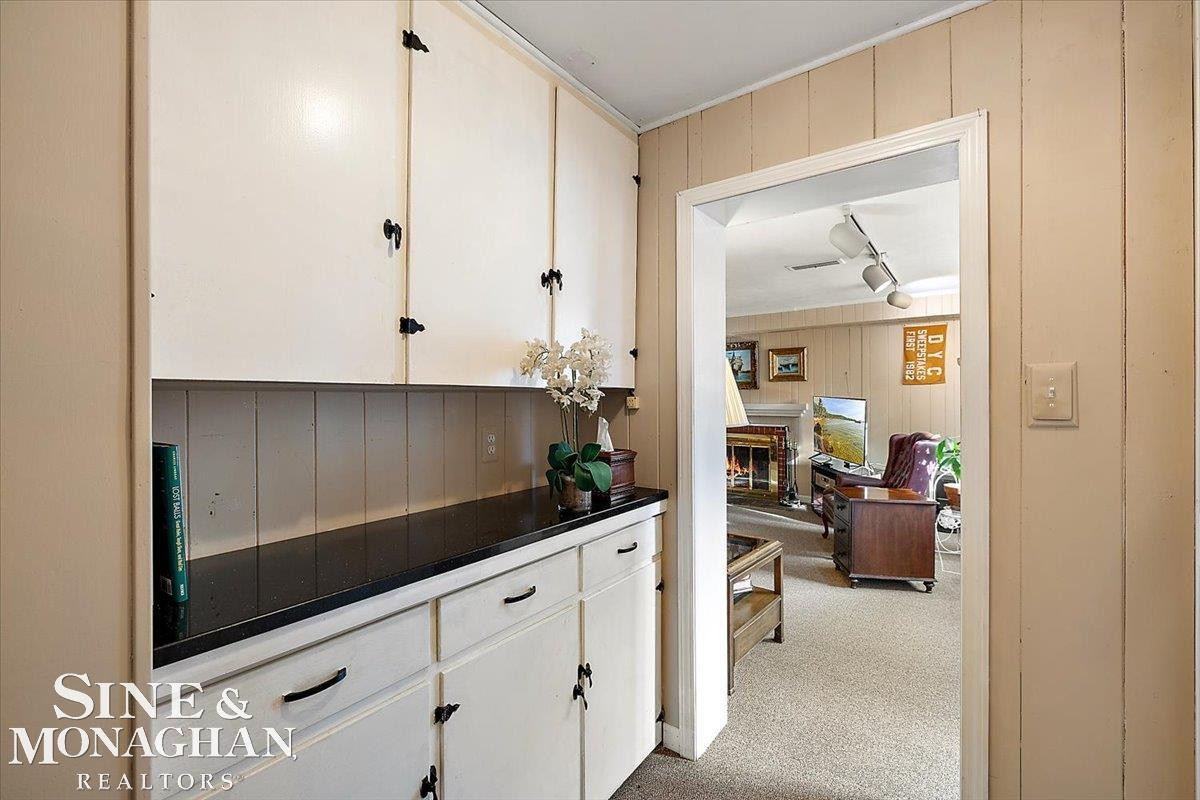 683 Lochmoor Boulevard, Grosse Pointe Woods, MI 48236 — Photo 41