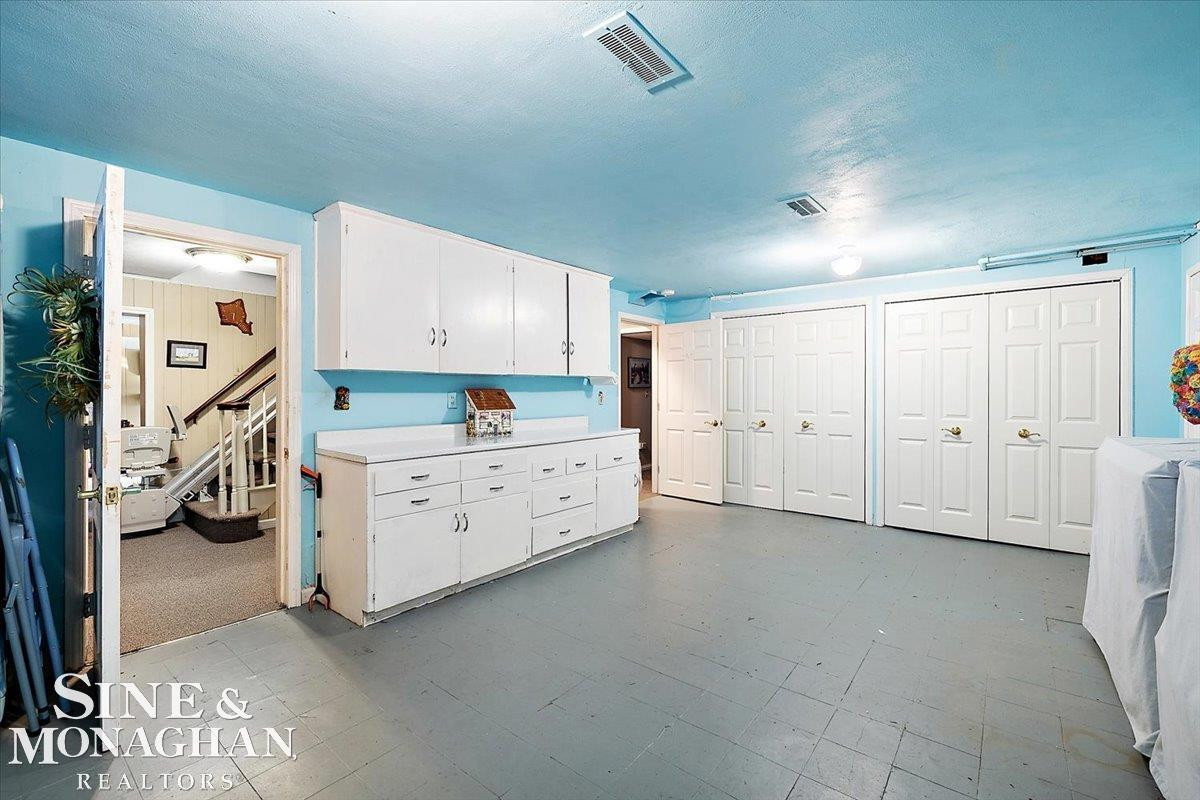 683 Lochmoor Boulevard, Grosse Pointe Woods, MI 48236 — Photo 49