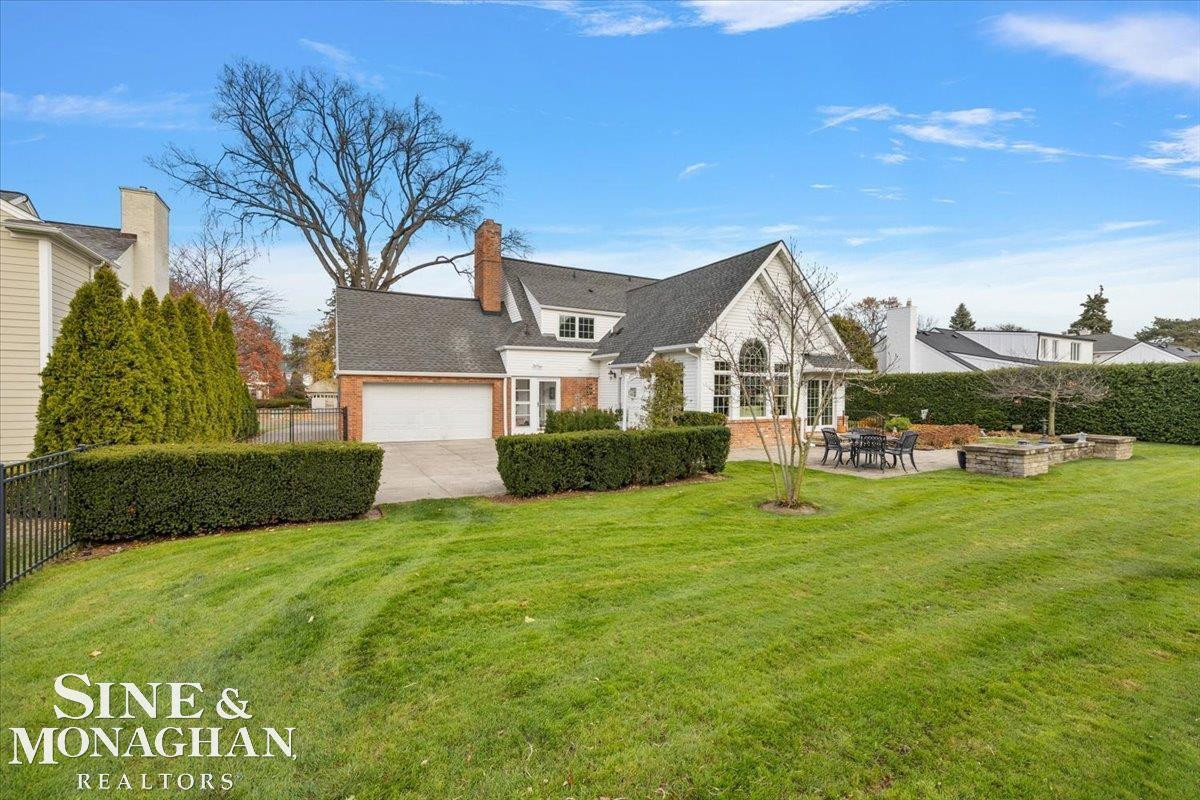 683 Lochmoor Boulevard, Grosse Pointe Woods, MI 48236 — Photo 56
