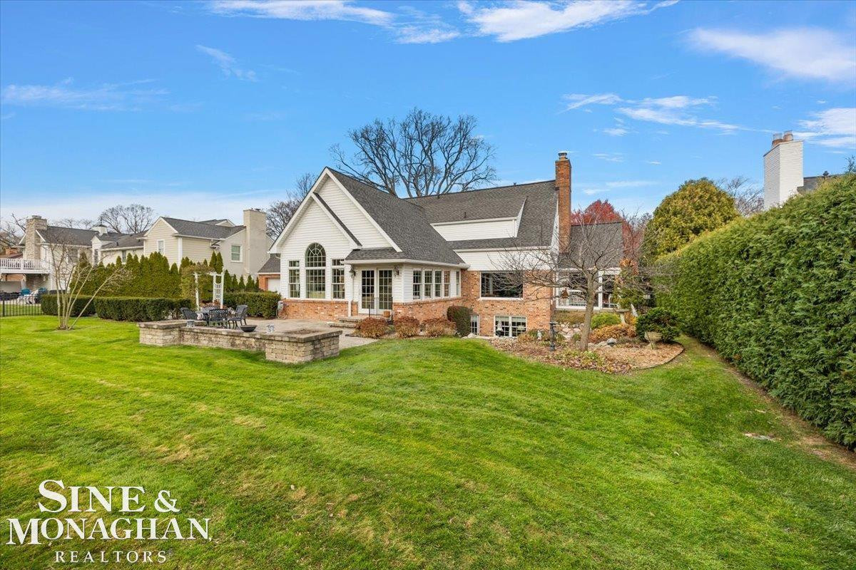683 Lochmoor Boulevard, Grosse Pointe Woods, MI 48236 — Photo 58
