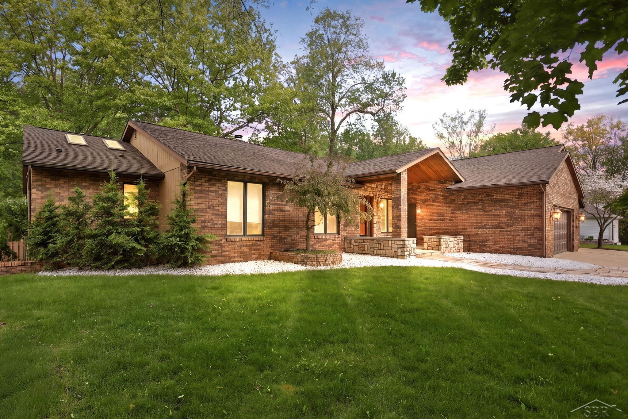 1112 Wendrow Way, Mount Pleasant, MI 48858 — front exterior