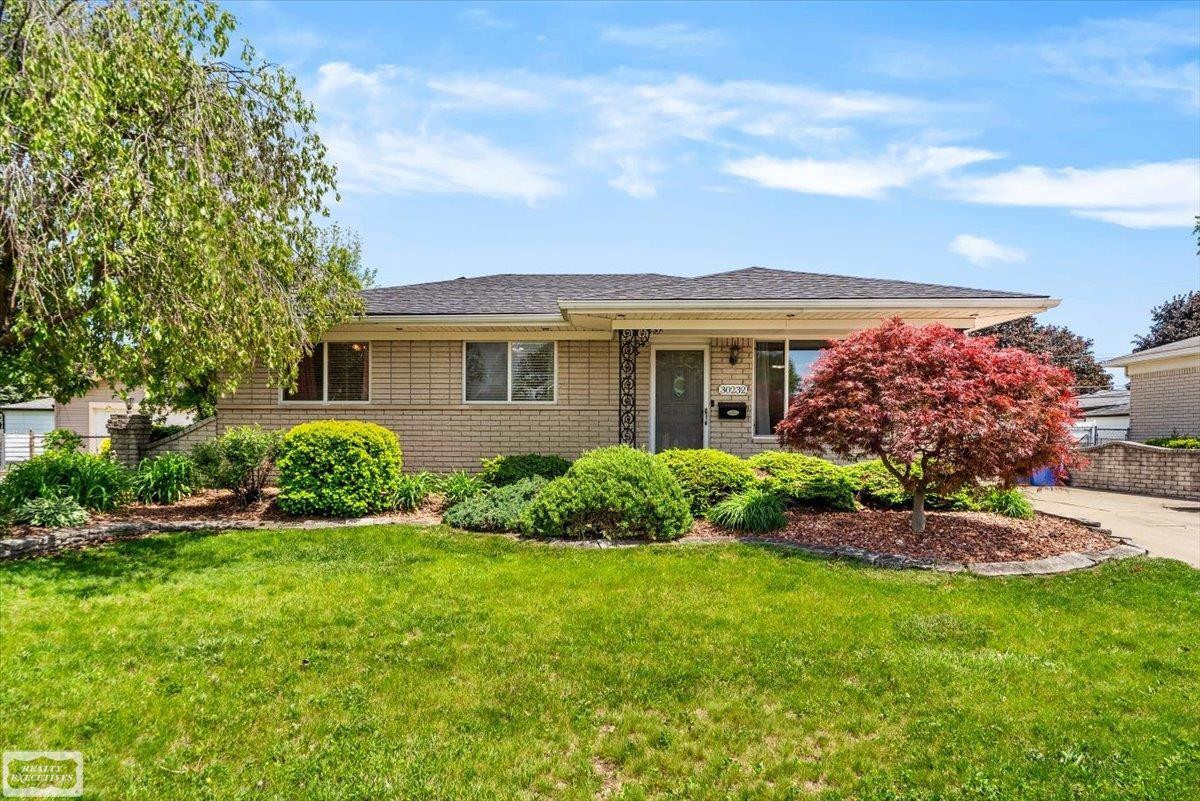 30232 Gloede Drive, Warren, MI 48088 — front exterior