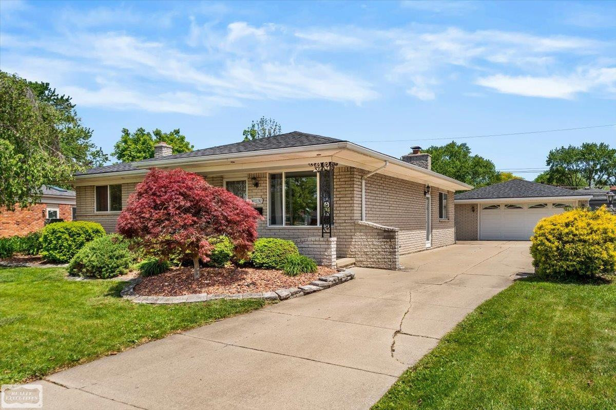 30232 Gloede Drive, Warren, MI 48088 — Photo 3