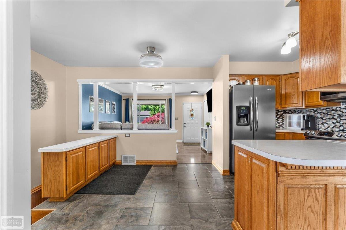 30232 Gloede Drive, Warren, MI 48088 — Photo 10
