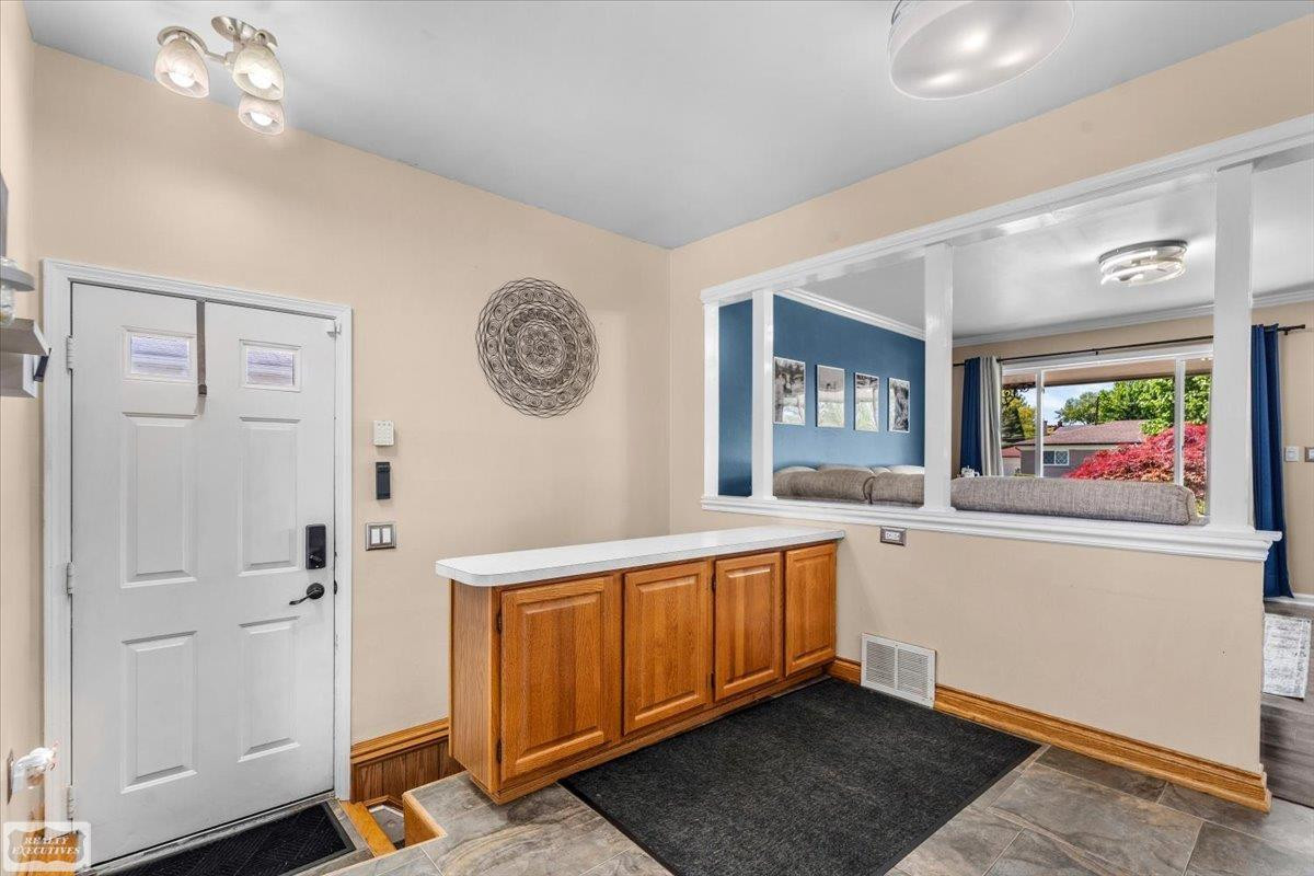 30232 Gloede Drive, Warren, MI 48088 — Photo 12