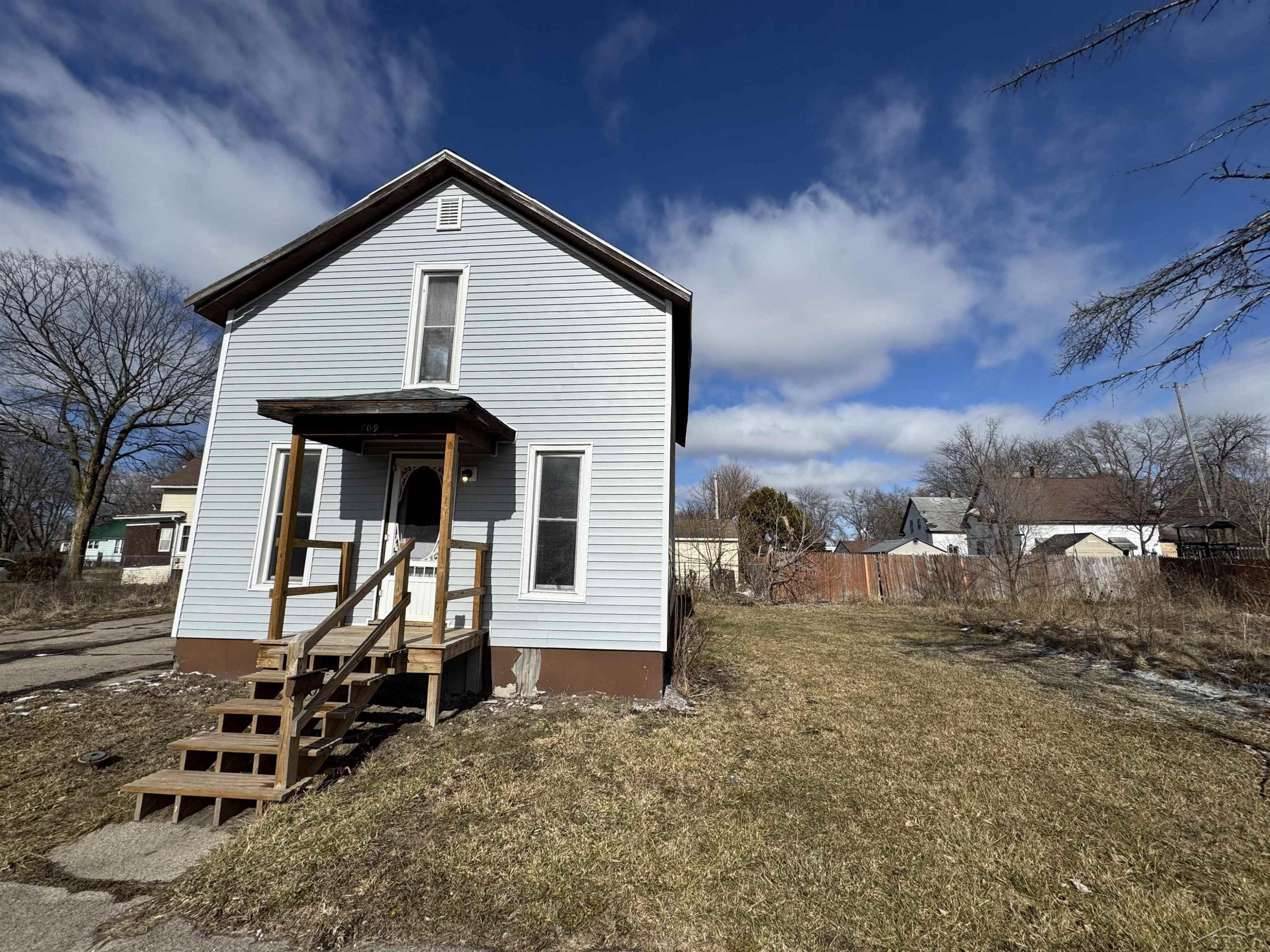 709 Atwater Street, Saginaw, MI 48601 — Photo 19