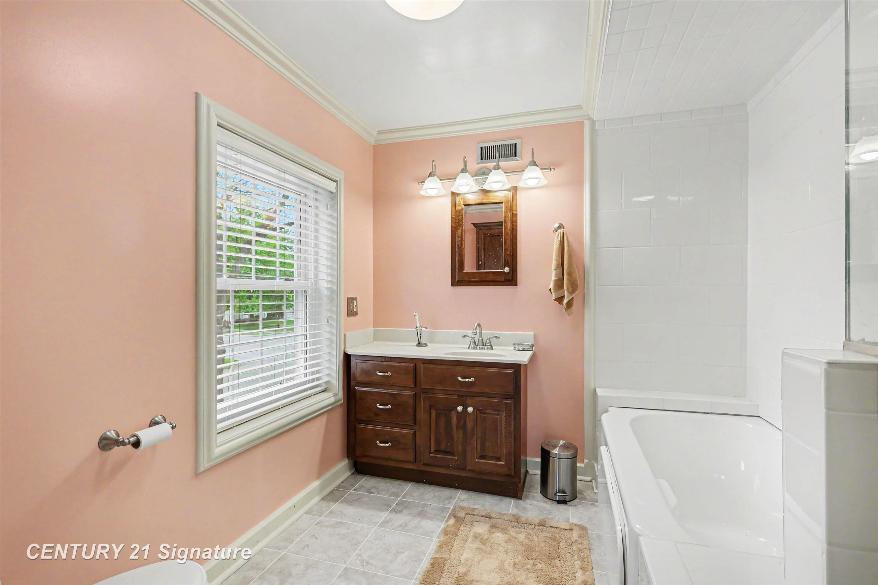 605 S Kinney Avenue, Mount Pleasant, MI 48858 — Photo 19