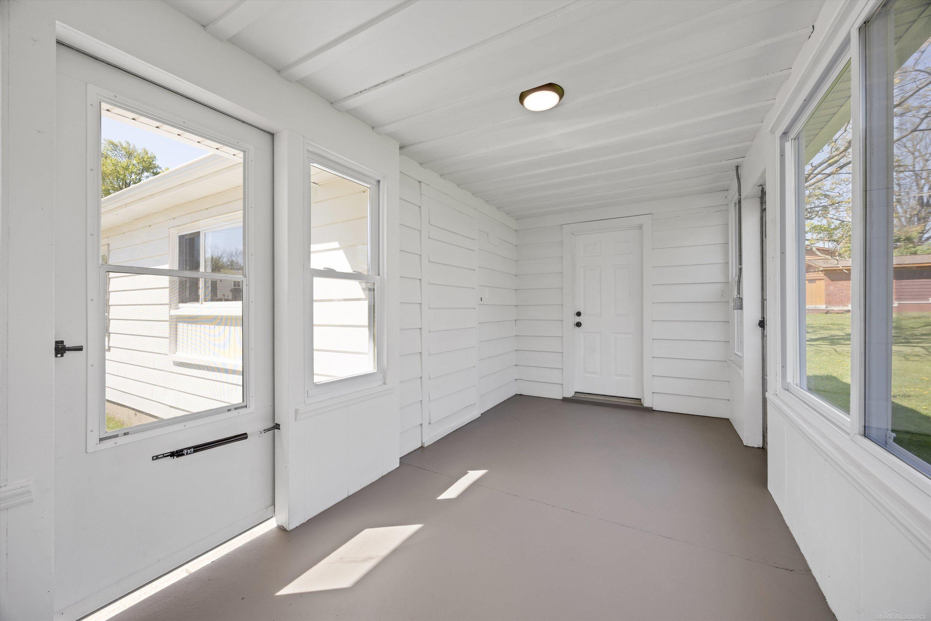 7553 Nichols Street, Utica, MI 48317 — Photo 16