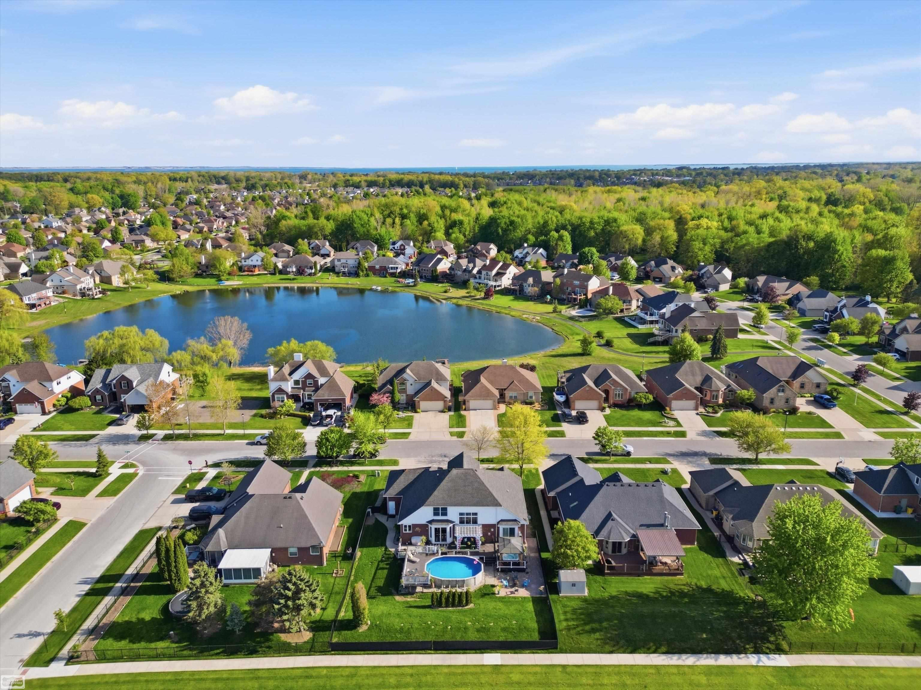 36531 N Pointe Drive, New Baltimore, MI 48047 — Photo 8