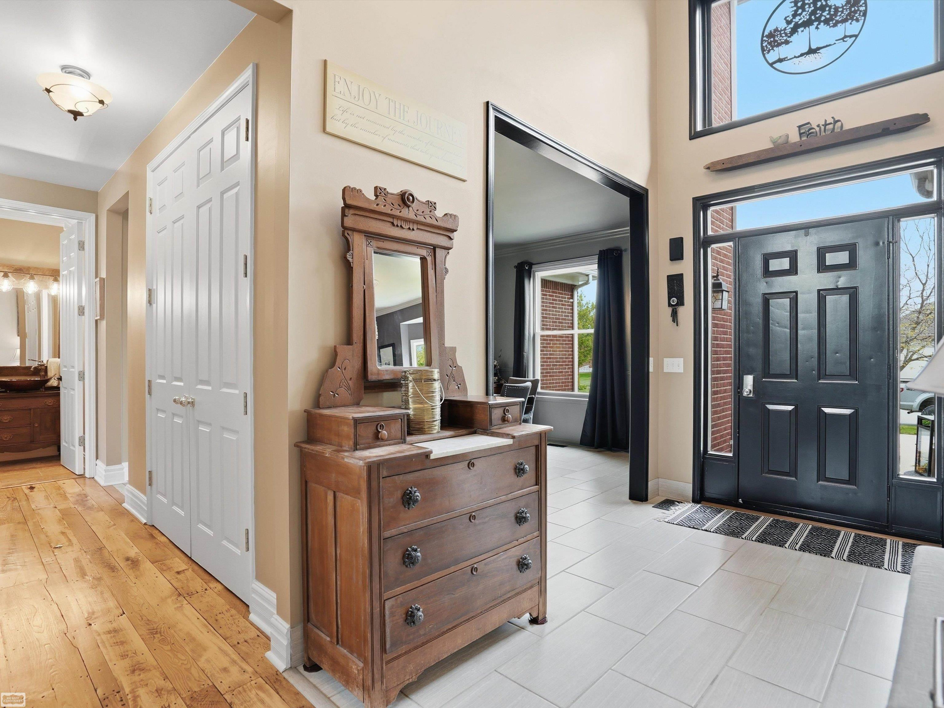36531 N Pointe Drive, New Baltimore, MI 48047 — Photo 14