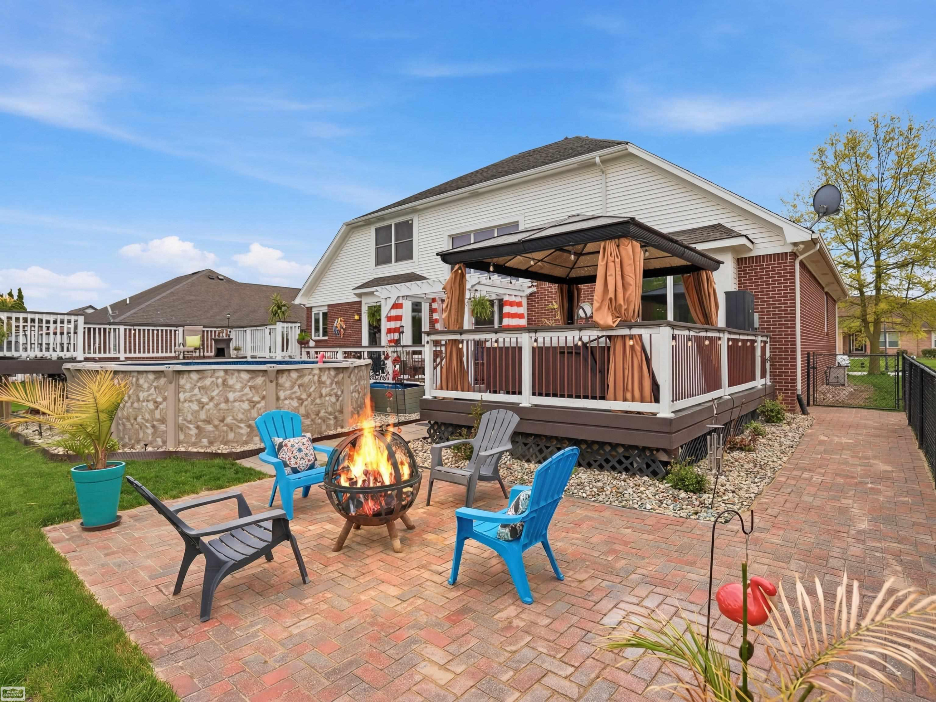 36531 N Pointe Drive, New Baltimore, MI 48047 — Photo 59