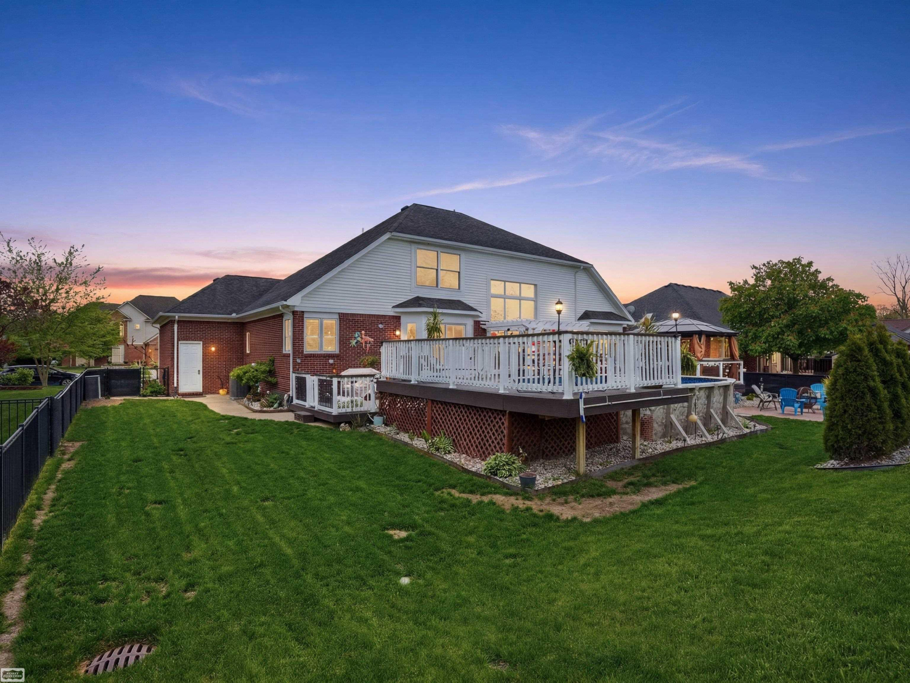 36531 N Pointe Drive, New Baltimore, MI 48047 — Photo 60