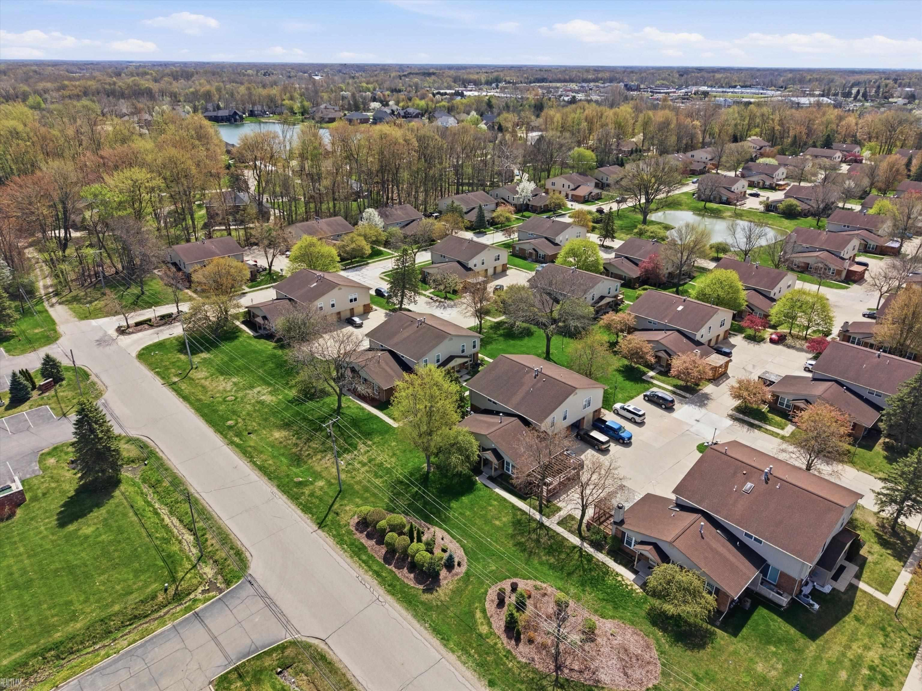 68463 Rosewood Lane, 15, Richmond, MI 48062 — Photo 35