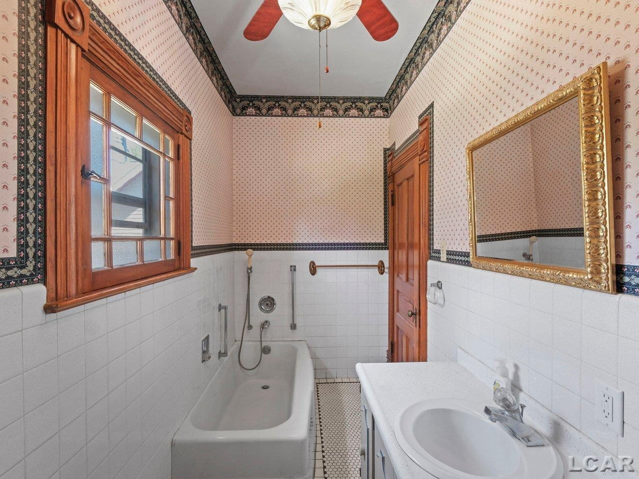 226 Giles Avenue, Blissfield, MI 49228 — Photo 21