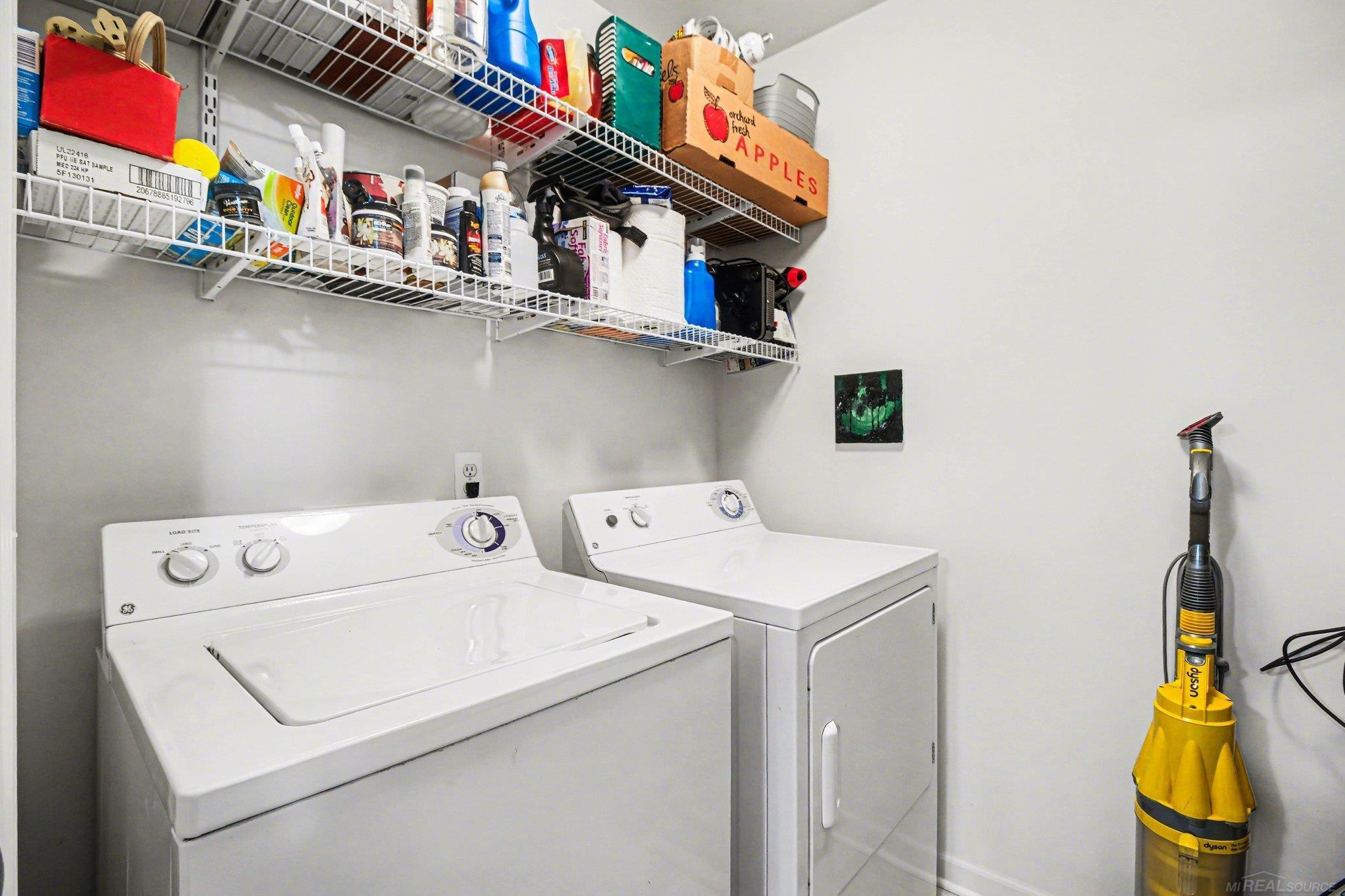 234 N Wixom Road, Wixom, MI 48393 — Photo 21