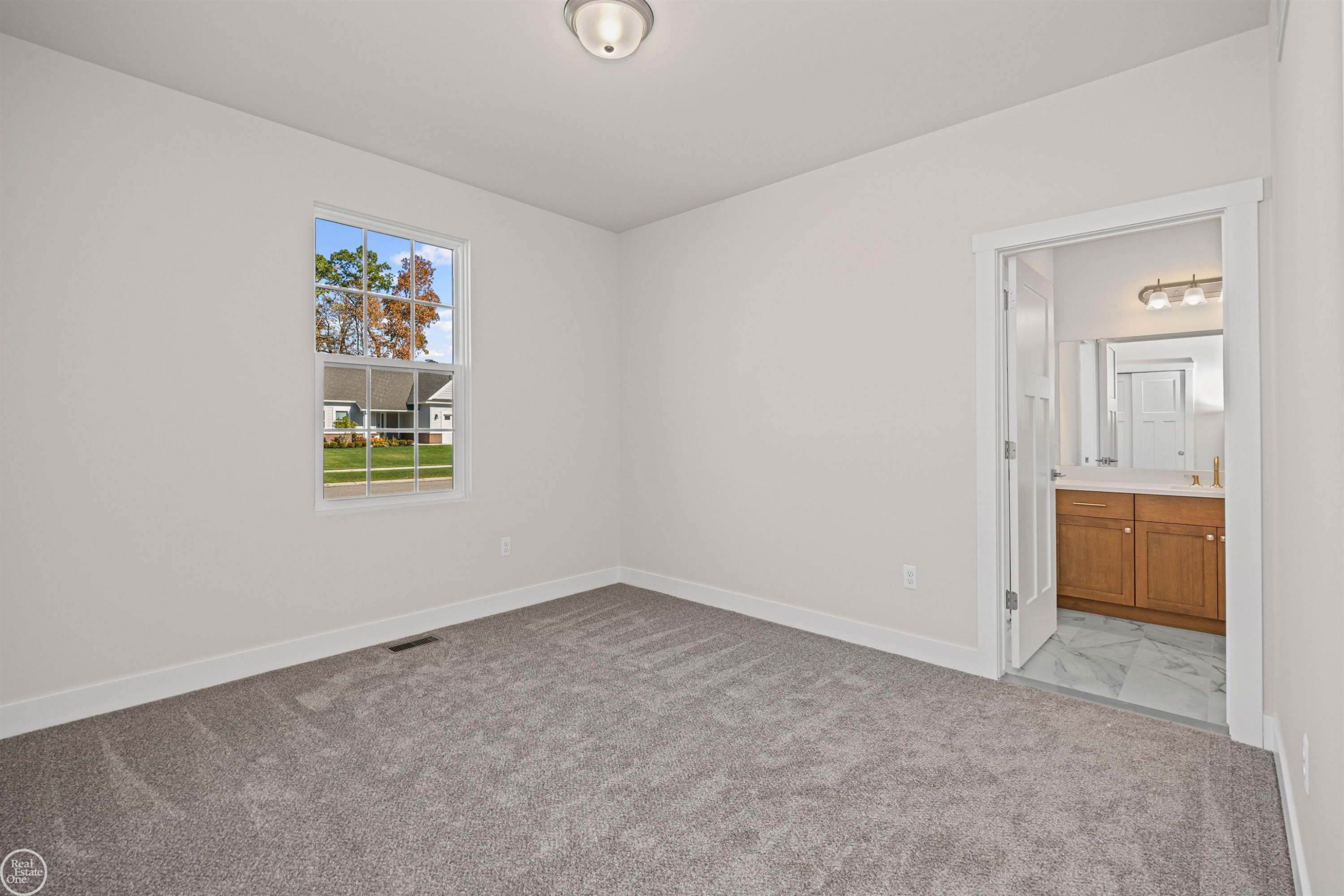 1156 Julian Court, Waterford, MI 48327 — Photo 25