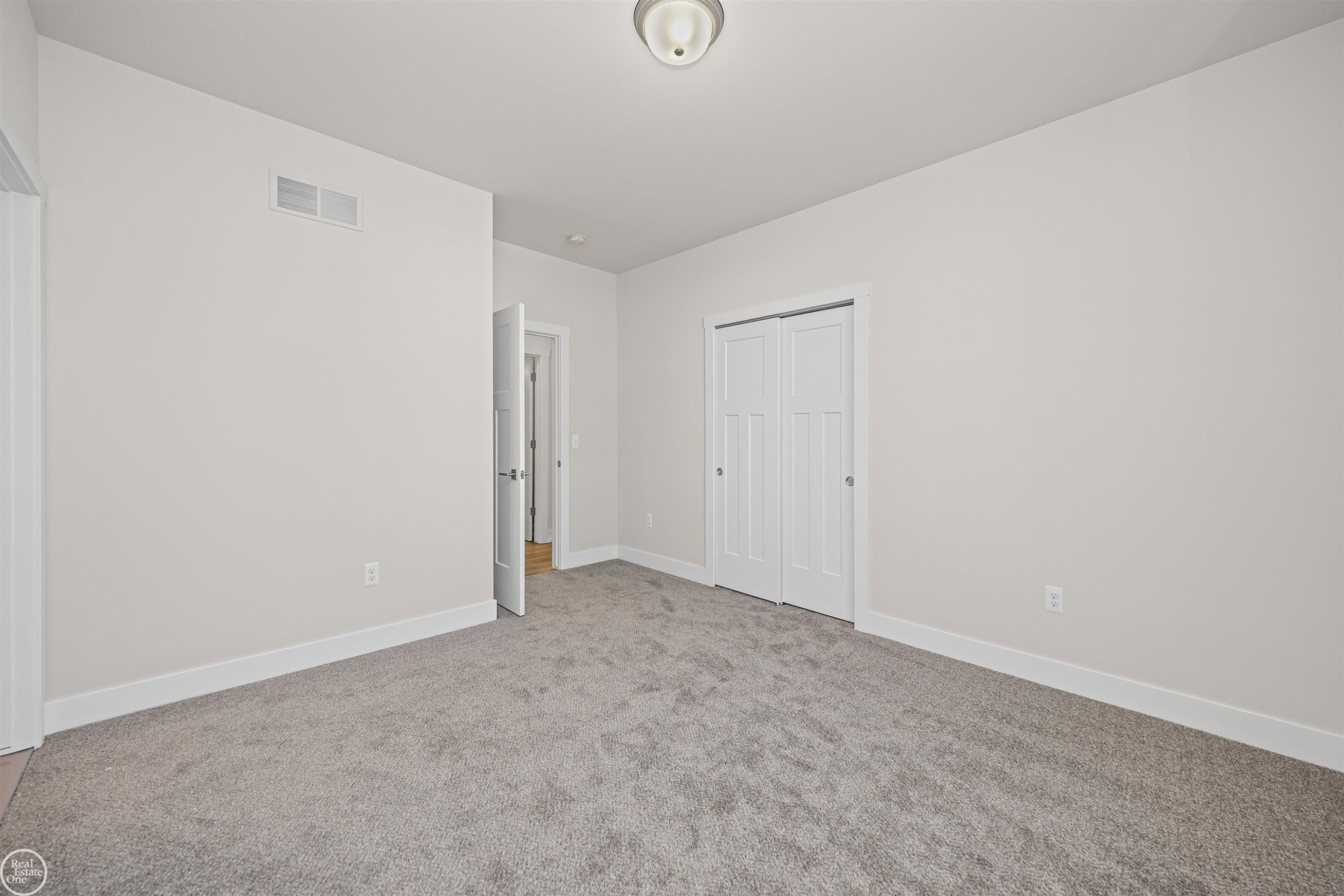 1156 Julian Court, Waterford, MI 48327 — Photo 26