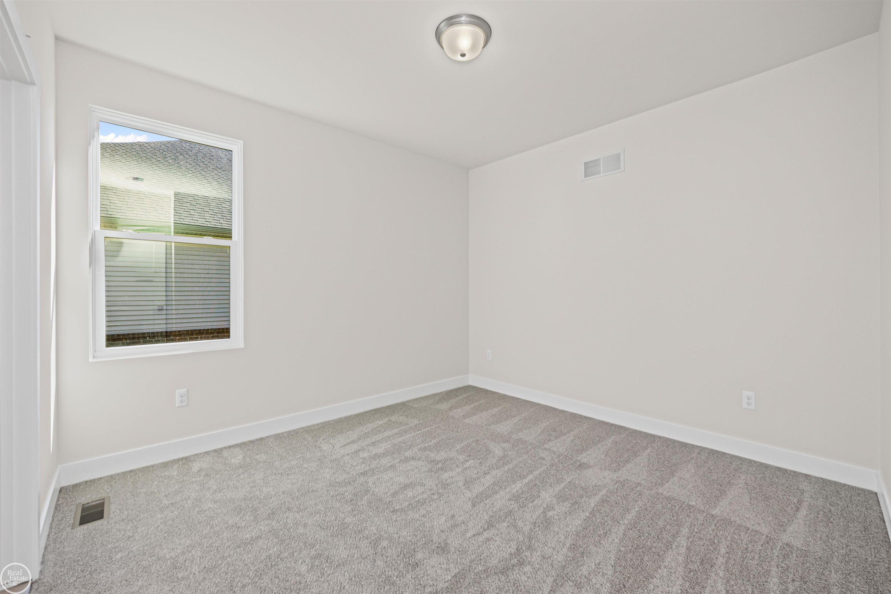 1156 Julian Court, Waterford, MI 48327 — Photo 29