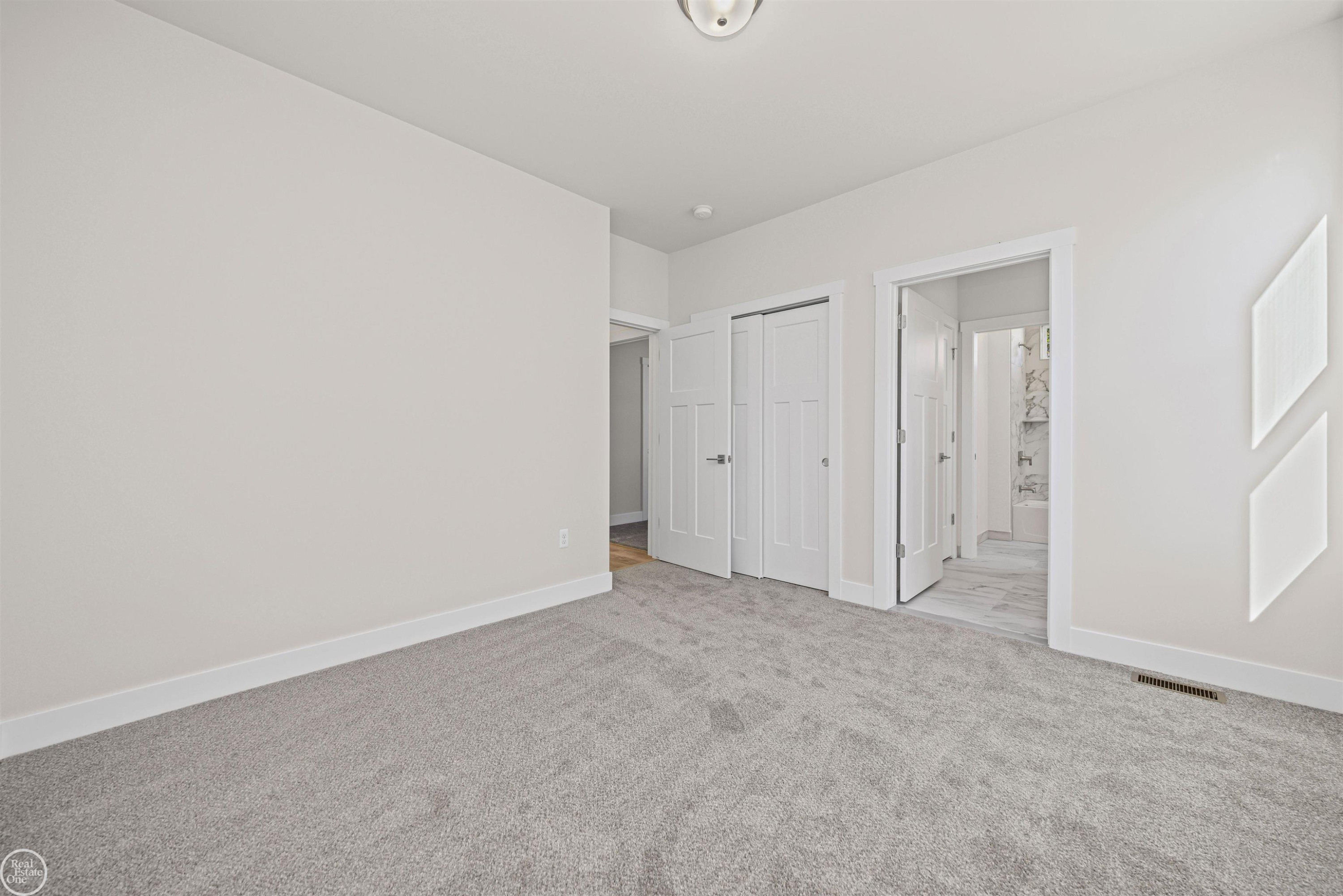 1156 Julian Court, Waterford, MI 48327 — Photo 30