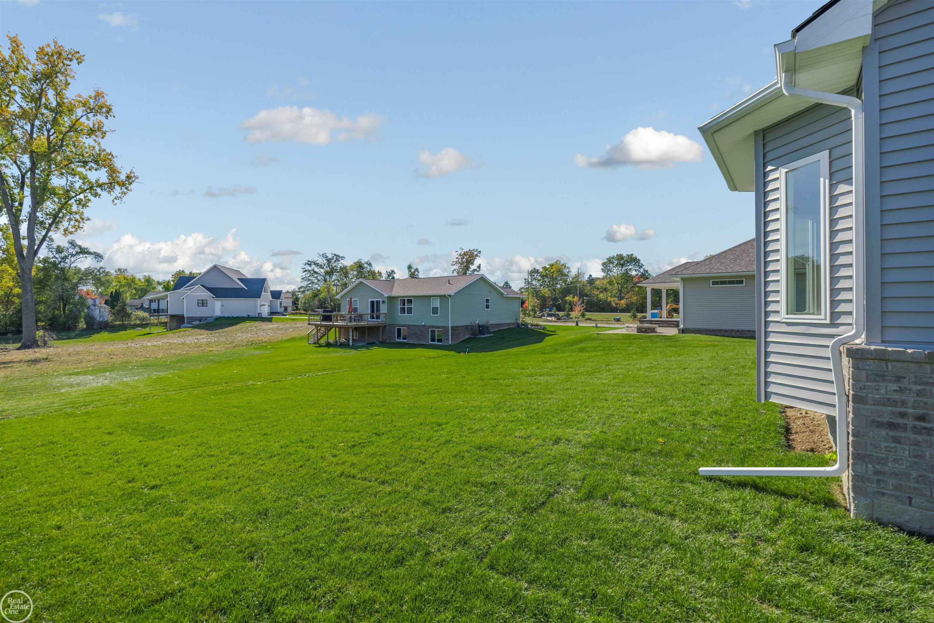 1156 Julian Court, Waterford, MI 48327 — Photo 35