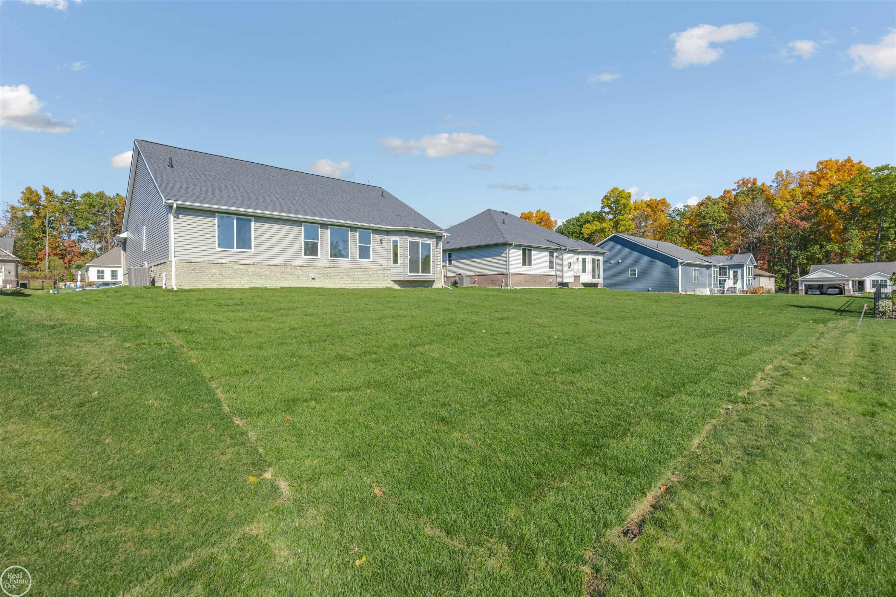 1156 Julian Court, Waterford, MI 48327 — Photo 38