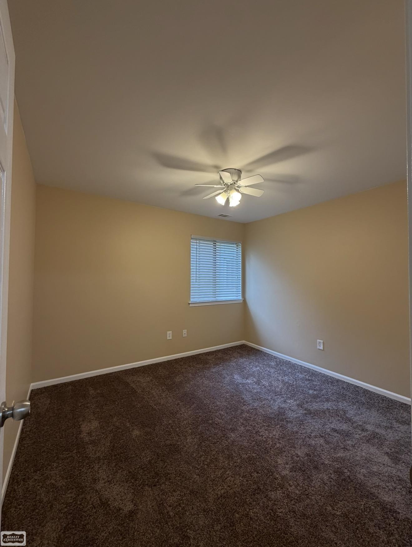 35401 Hickory Woods Lane, #3, Clinton Twp, MI 48035 — Photo 8