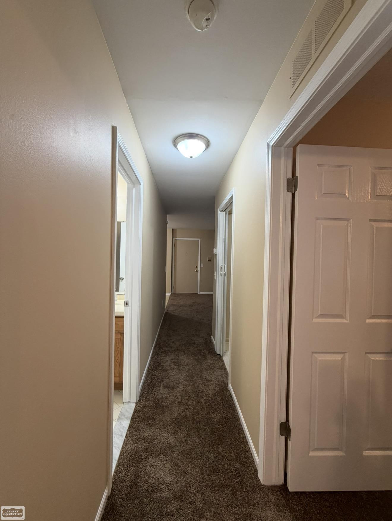 35401 Hickory Woods Lane, #3, Clinton Twp, MI 48035 — Photo 12