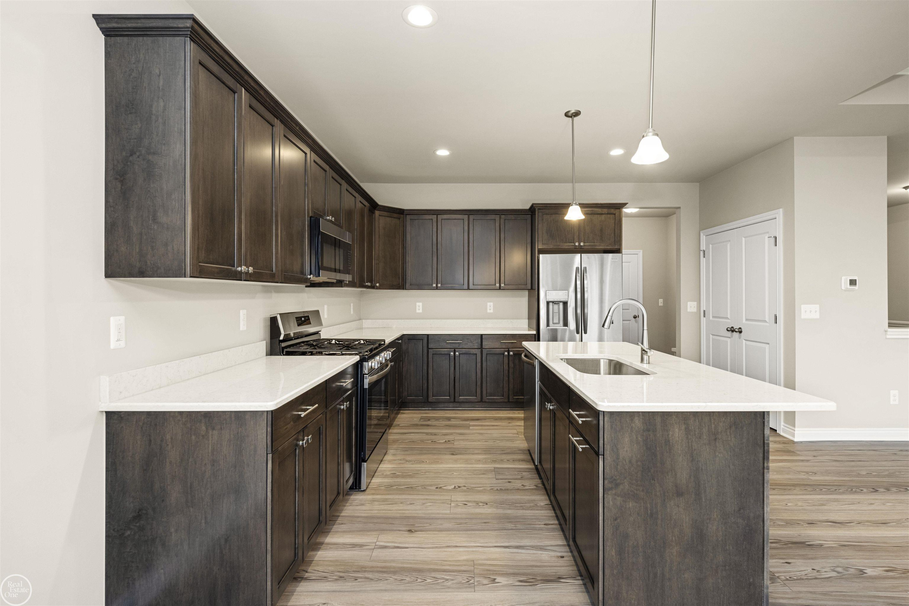 1134 Julian Court, Waterford, MI 48327 — Photo 15