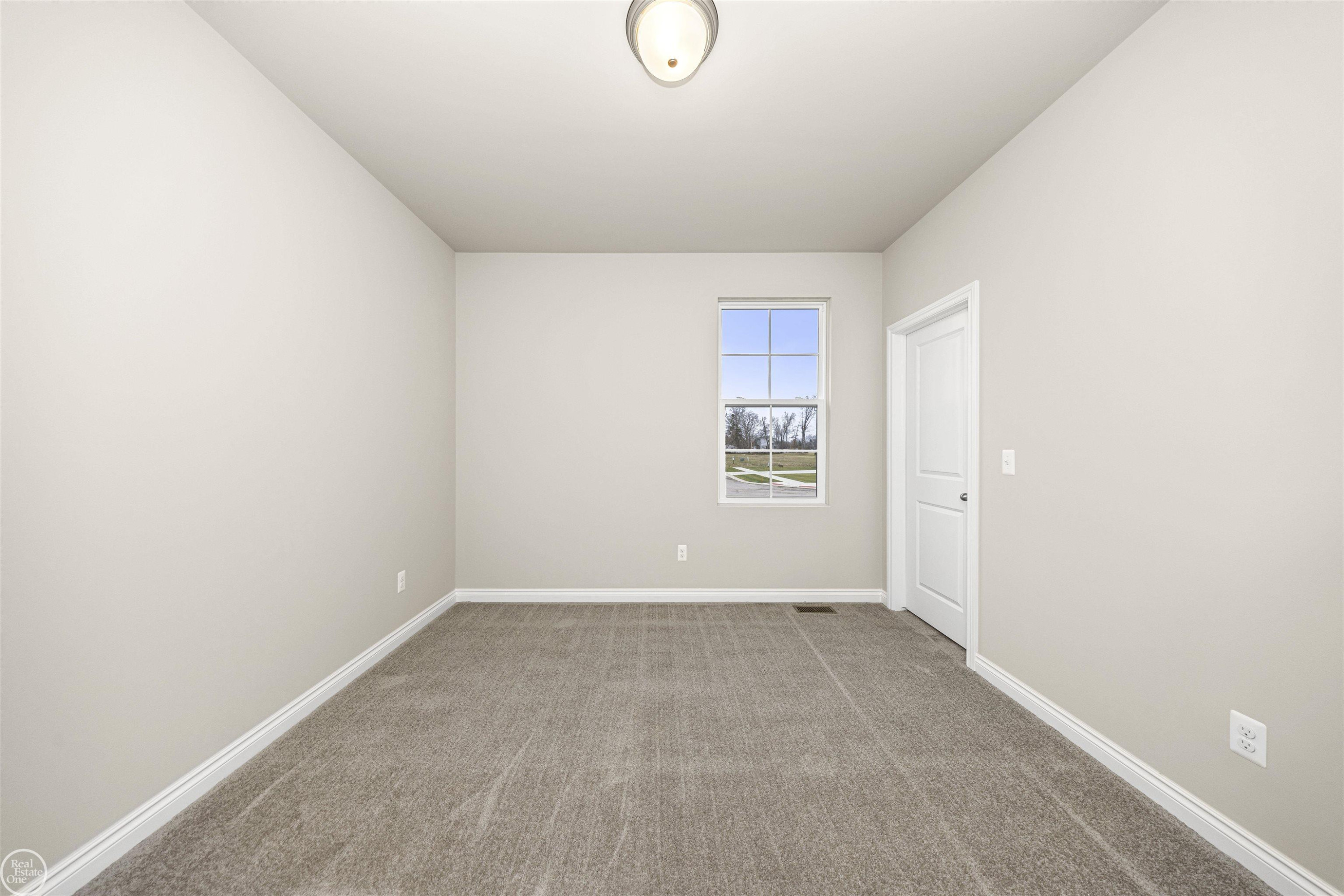 1134 Julian Court, Waterford, MI 48327 — Photo 31