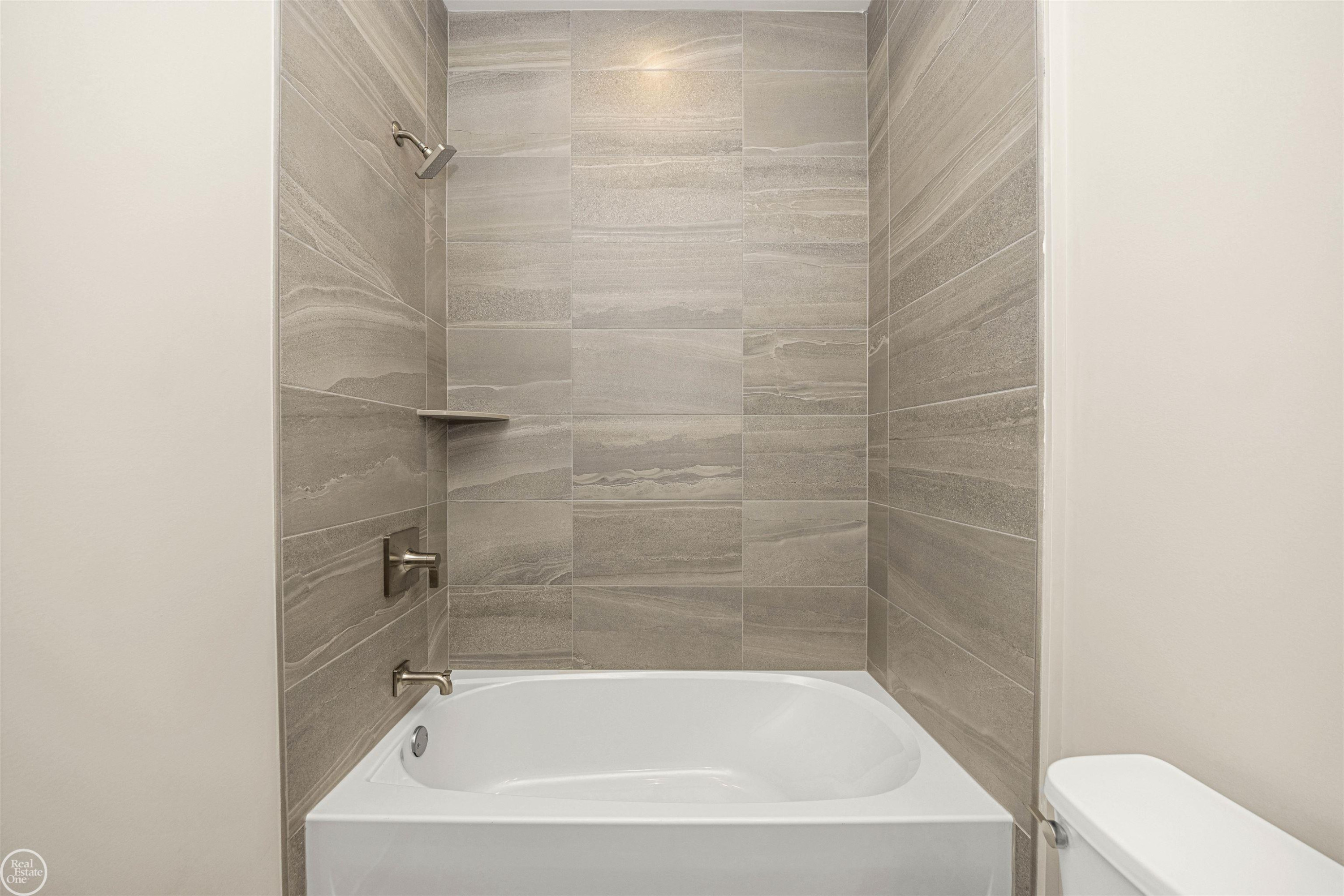 1134 Julian Court, Waterford, MI 48327 — Photo 34