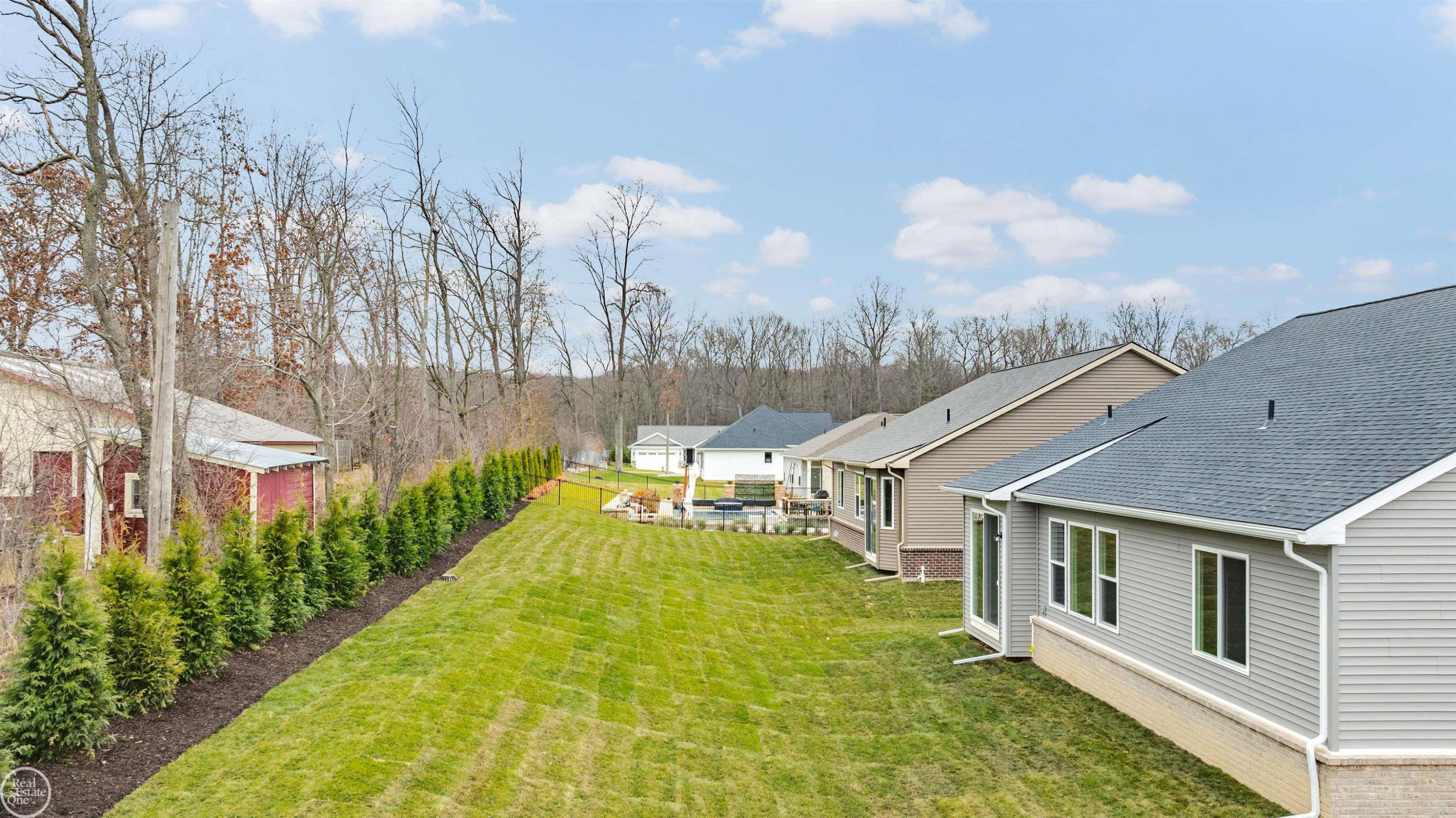 1134 Julian Court, Waterford, MI 48327 — Photo 43