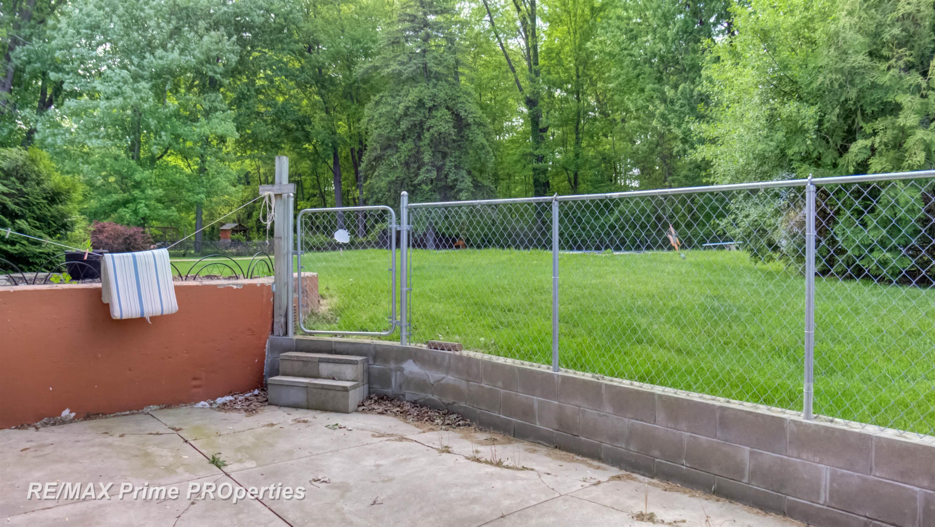 1062 Orth Road, Saginaw, MI 48601 — Photo 43