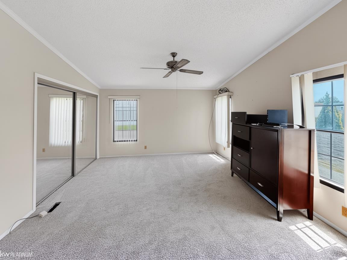 20738 Gaslight Drive, Clinton Twp, MI 48036 — Photo 15