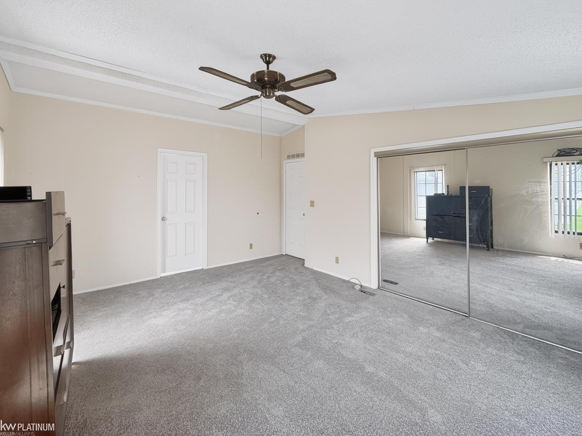 20738 Gaslight Drive, Clinton Twp, MI 48036 — Photo 16