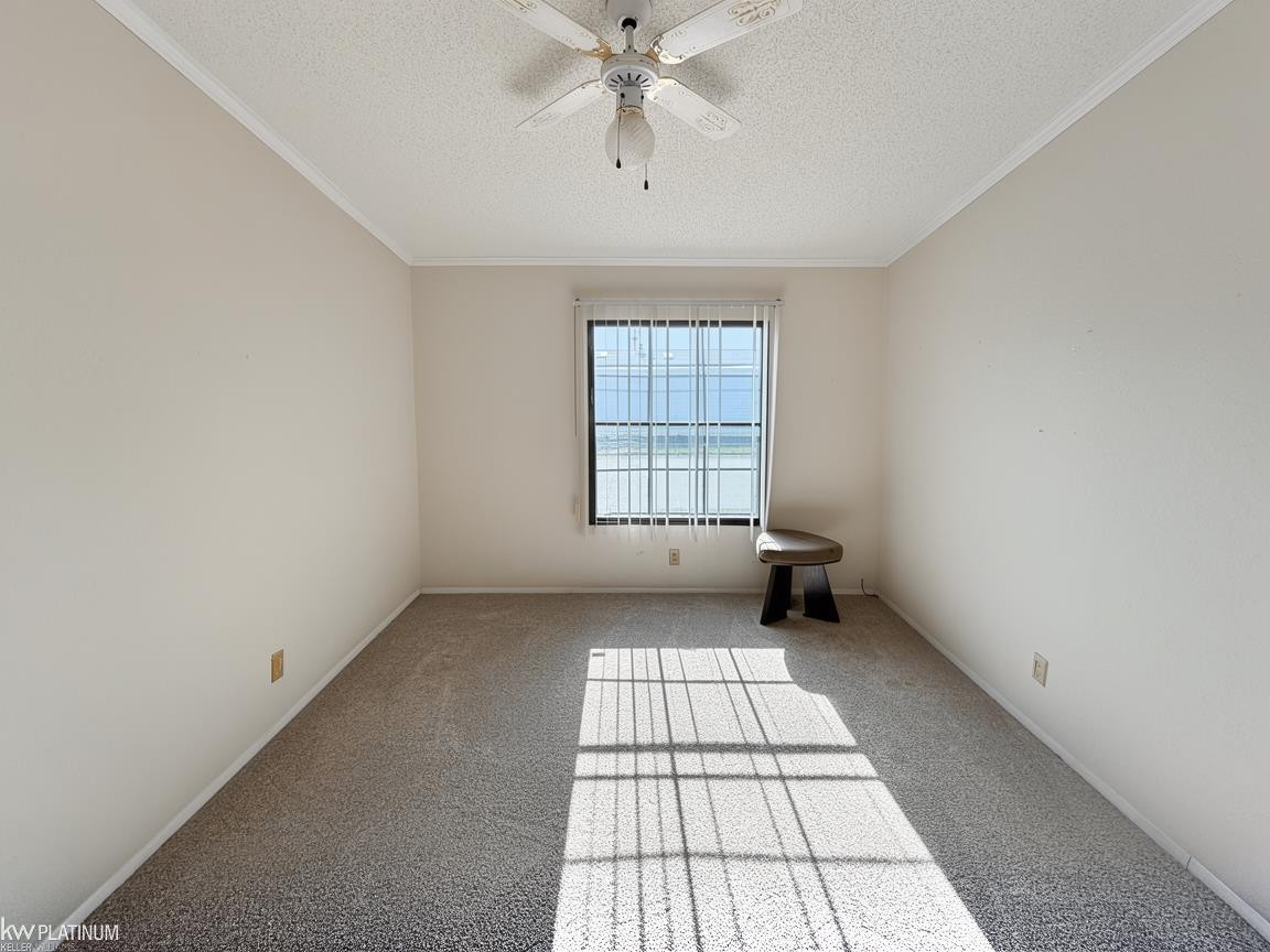 20738 Gaslight Drive, Clinton Twp, MI 48036 — Photo 22