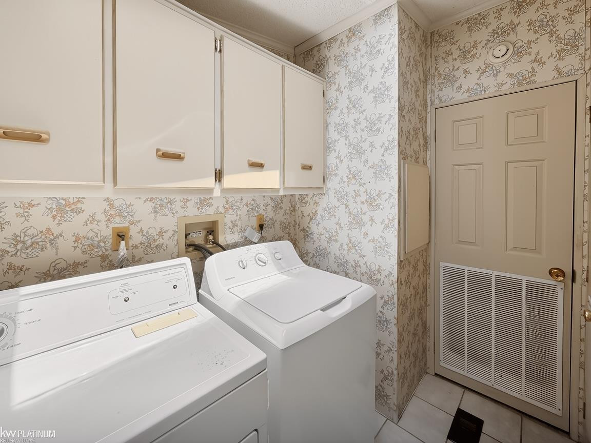 20738 Gaslight Drive, Clinton Twp, MI 48036 — Photo 29