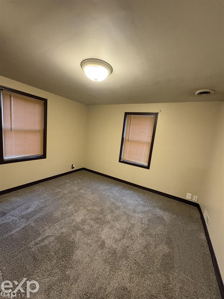 704 Bay Road, Bay City, MI 48706 — Photo 10