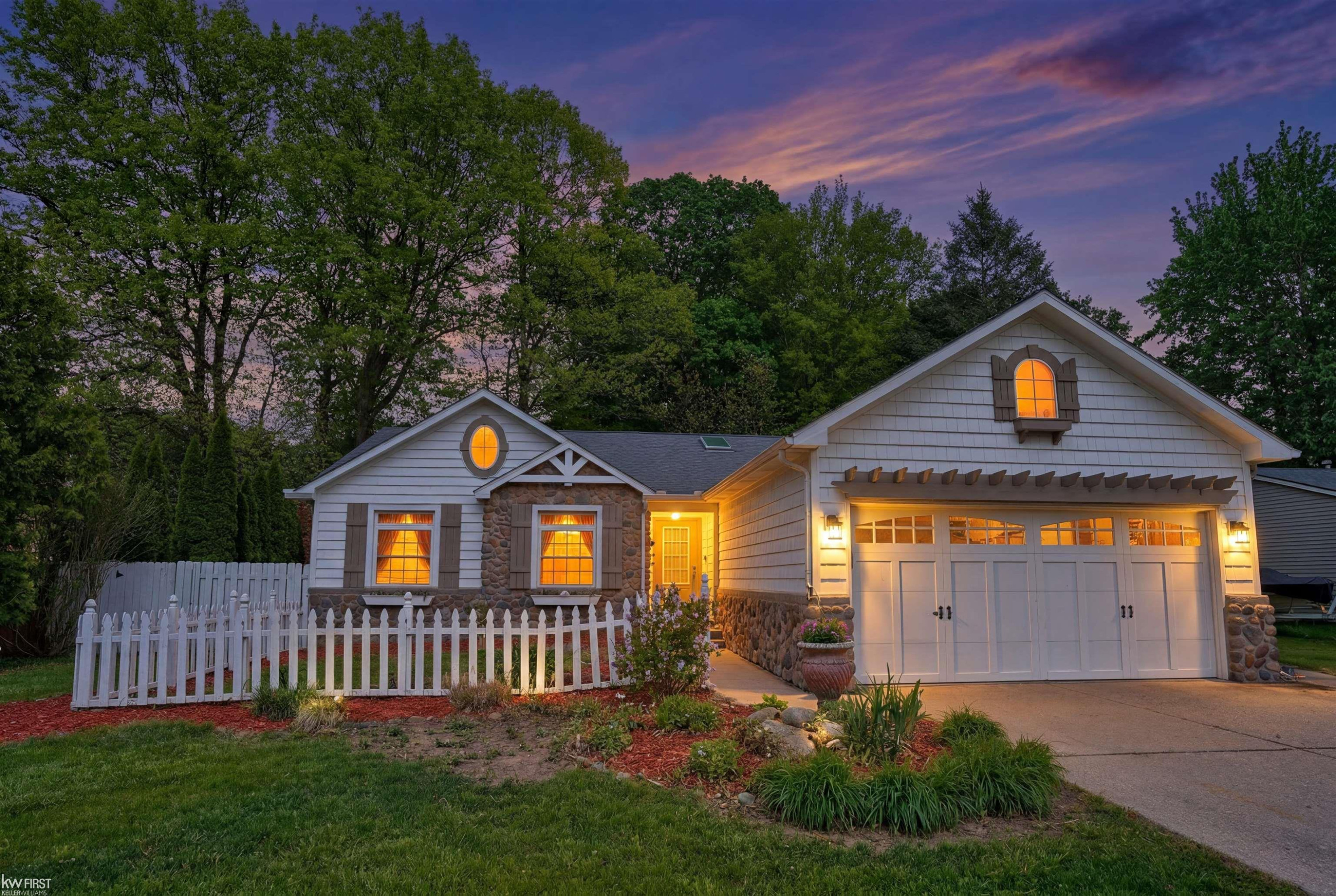5311 Crestwood Drive, Grand Blanc, MI 48439 — front exterior
