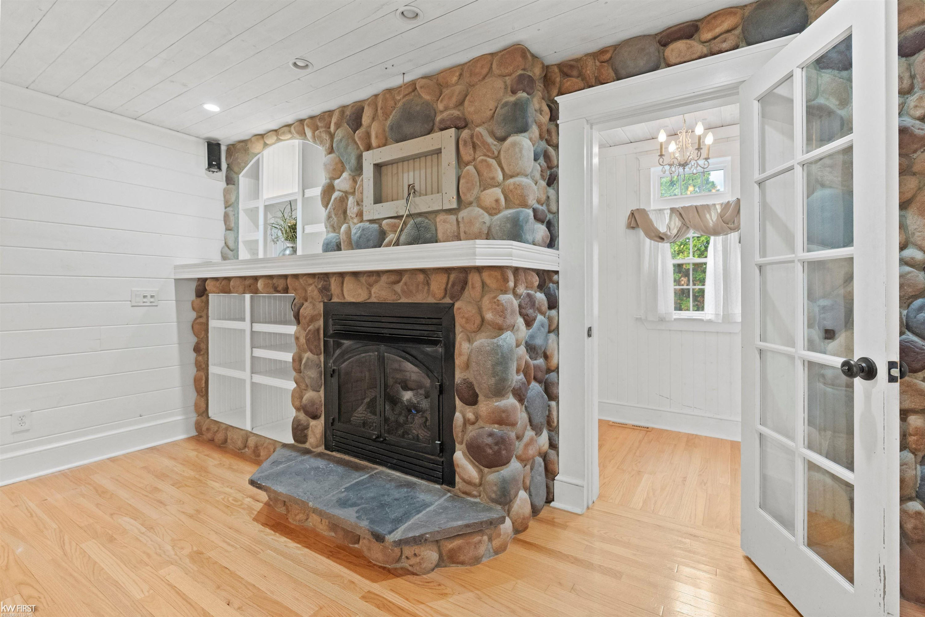 5311 Crestwood Drive, Grand Blanc, MI 48439 — Photo 11