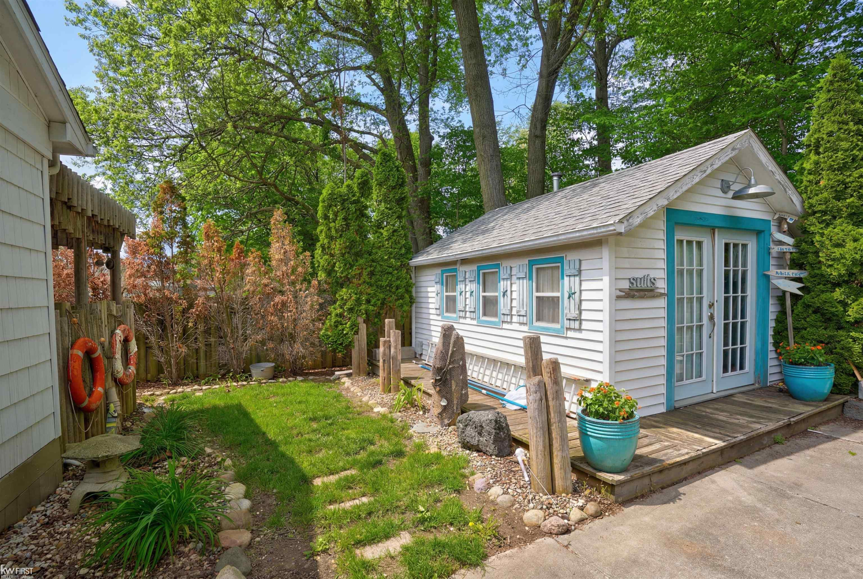 5311 Crestwood Drive, Grand Blanc, MI 48439 — Photo 33