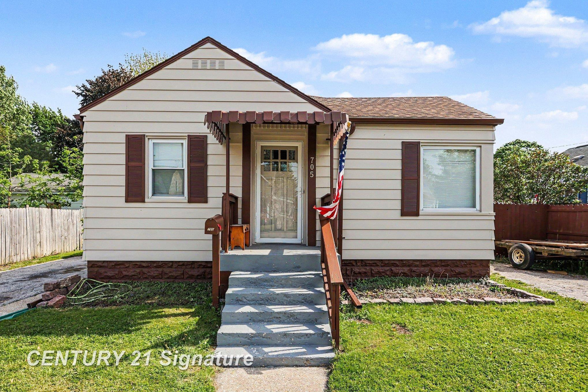 705 W Jenny Street, Bay City, MI 48706 — Photo 2