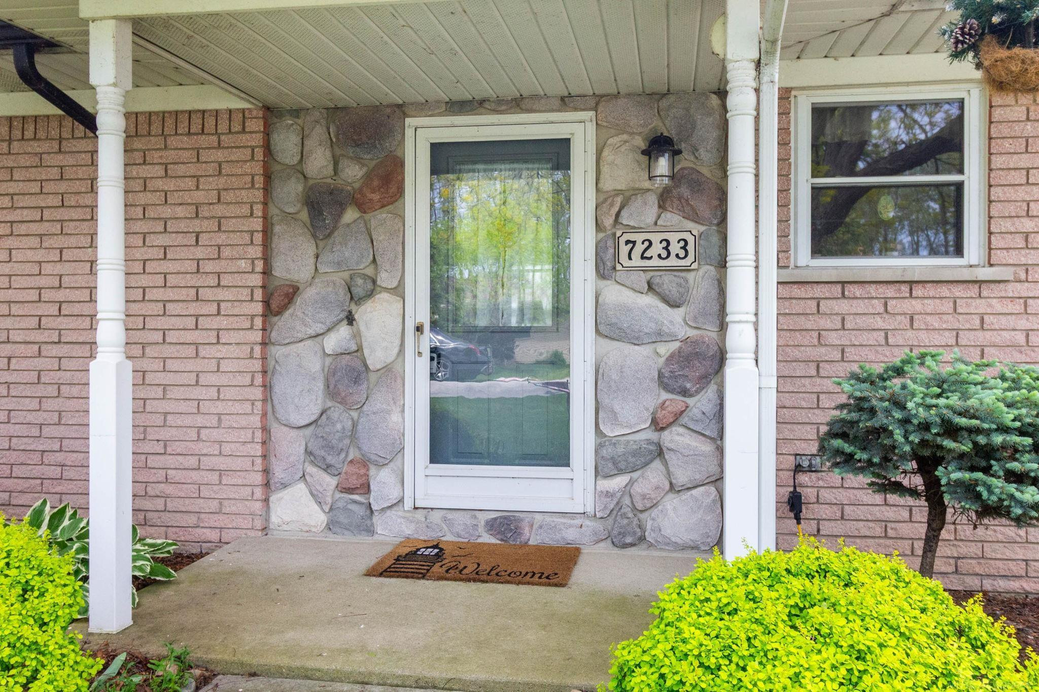 7233 Flamingo Street, Algonac, MI 48001 — Photo 3